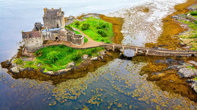 Castillo Elian Donan