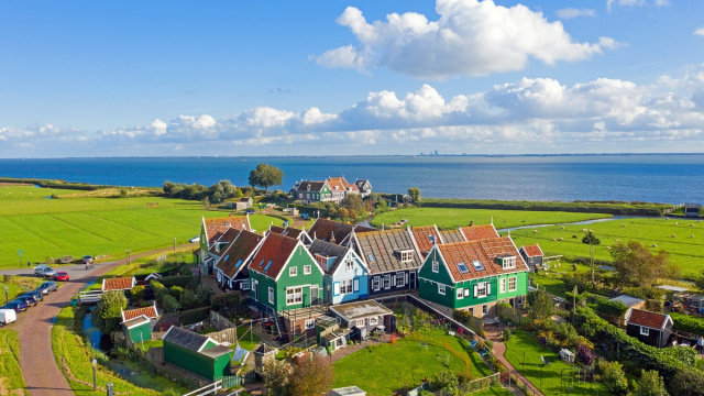 Marken